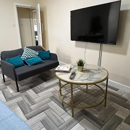 Stylish 2 Bedroom Apartment Close To Everything Birmingham Buitenkant foto