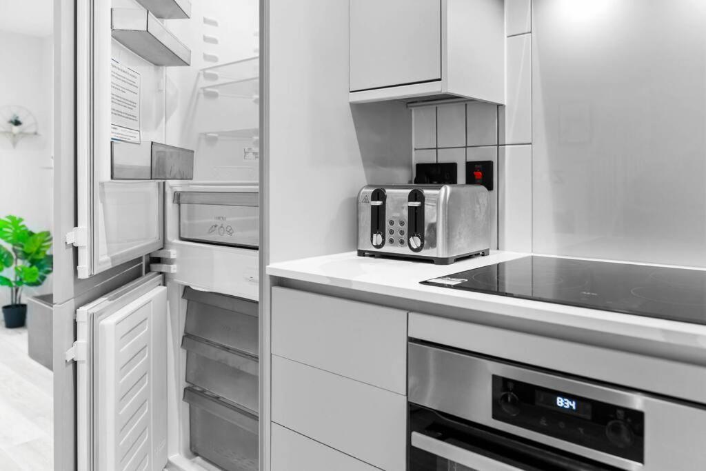 Stylish 2 Bedroom Close To Everything Birmingham